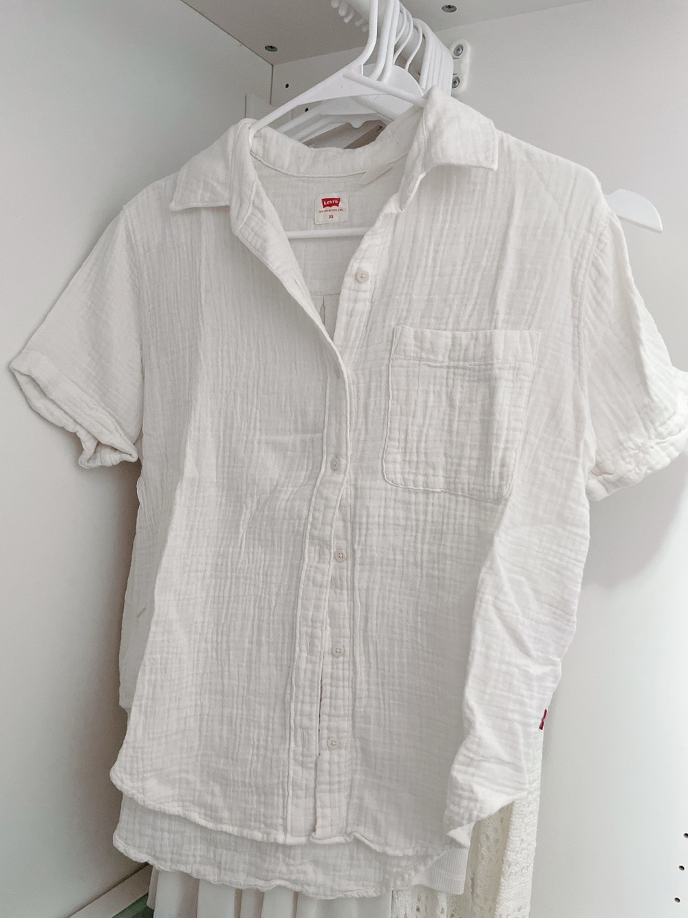 [Levi’s] Short-Sleeved Blouse Top